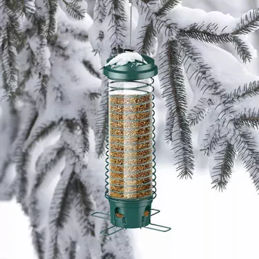 What are the issues that need to be paid attention to when using the hanging hummingbird feeder outdoors?